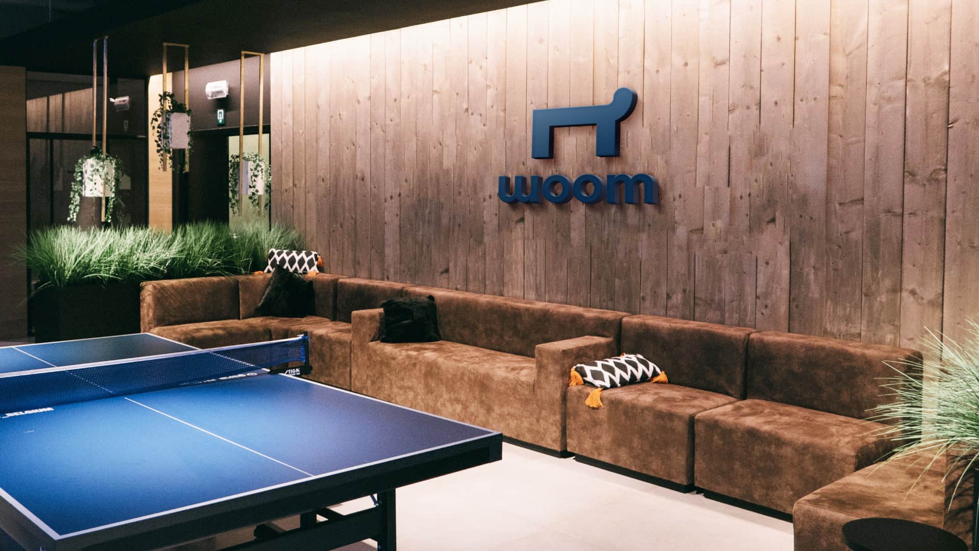 woom | search your coworking woom | Branding design