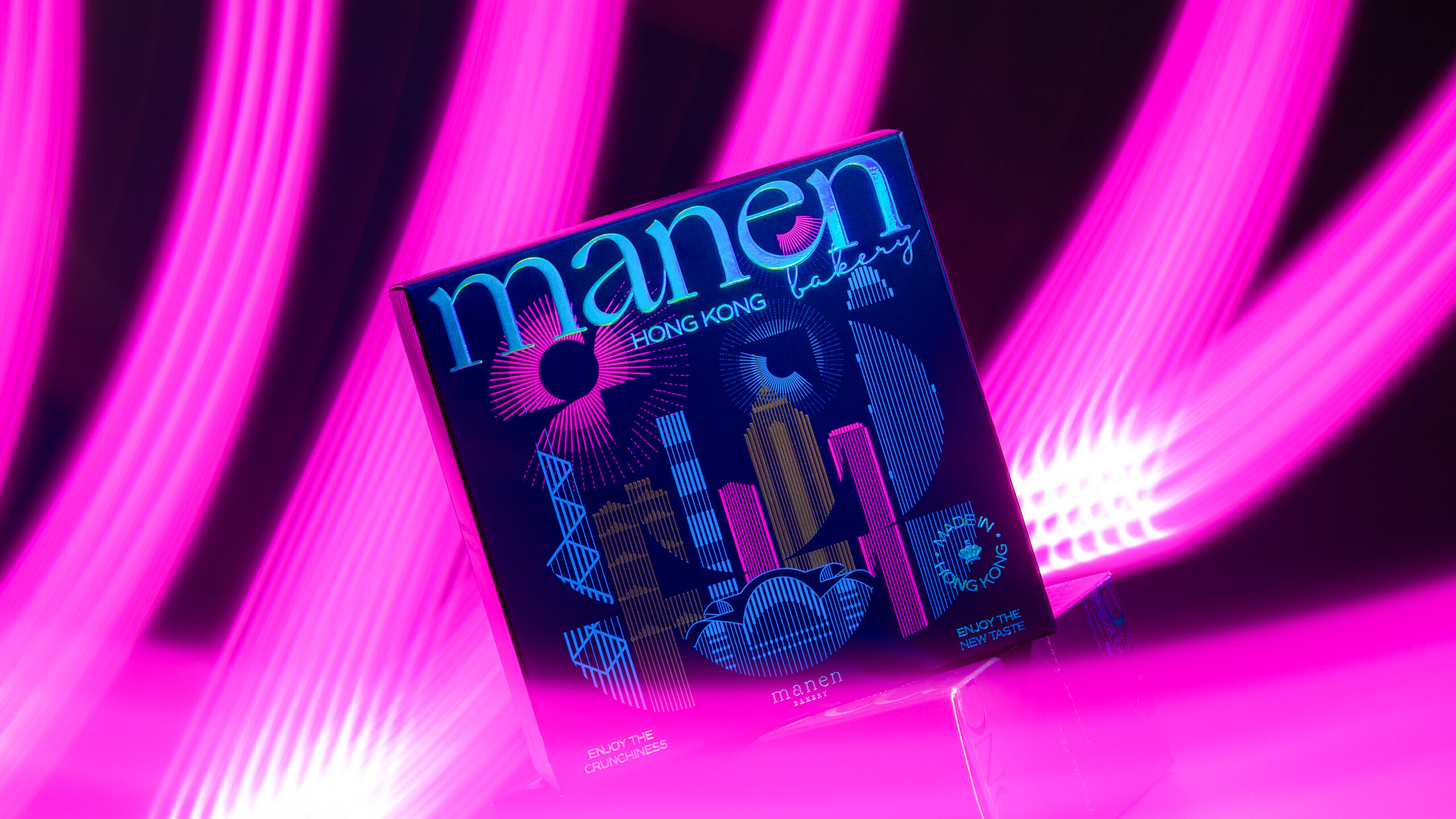ManenNeon_Box_Wide5_16x9 Månen Bakery | Hong Kong Souvenir Series Packaging