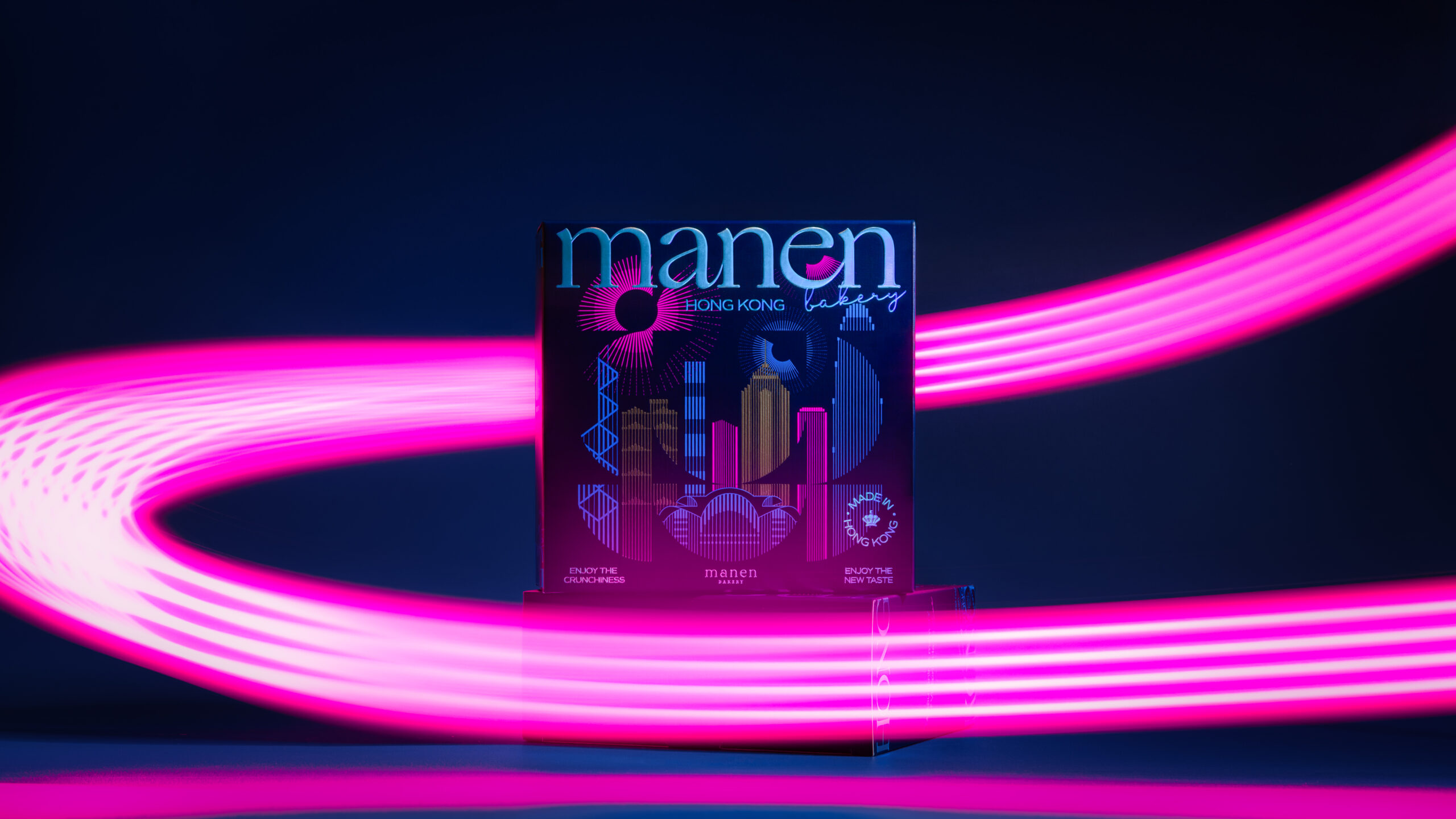 ManenNeon_Box_Wide_16x9 Månen Bakery | Hong Kong Souvenir Series Packaging
