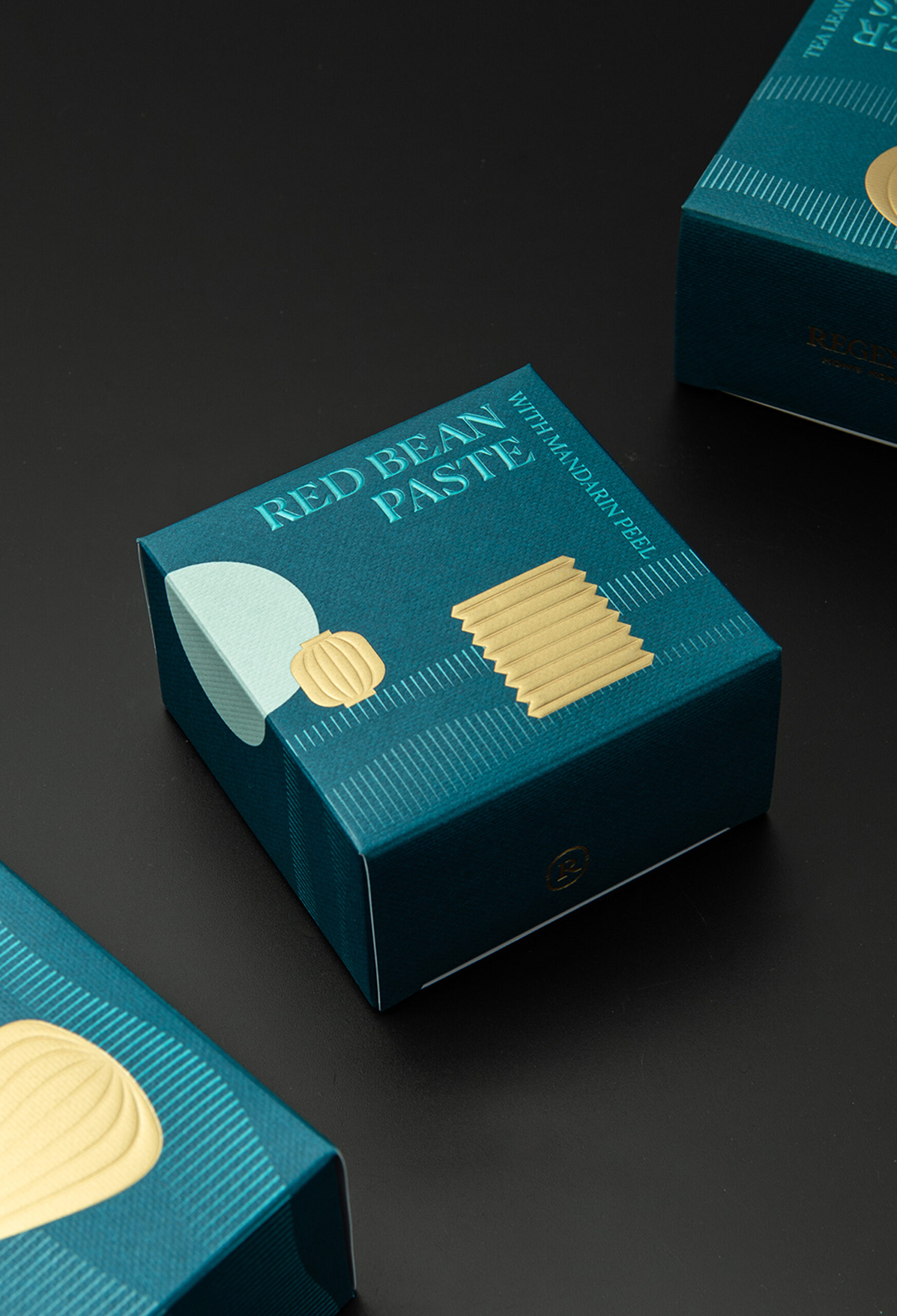 Regent Hong Kong | Mooncake Packaging Design