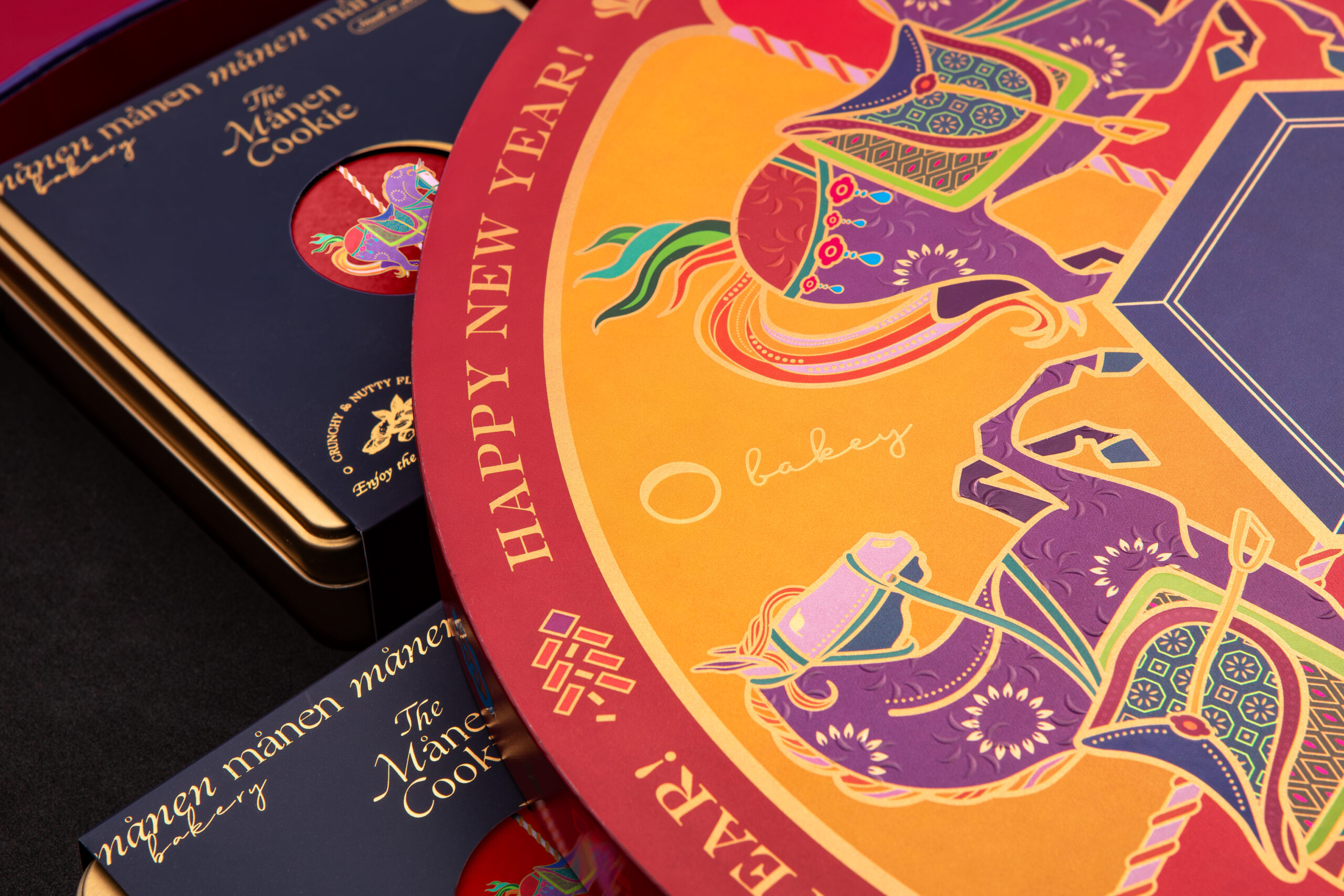 Manen_CNY_2026_Opened_CloseUp2 Box Close Up
