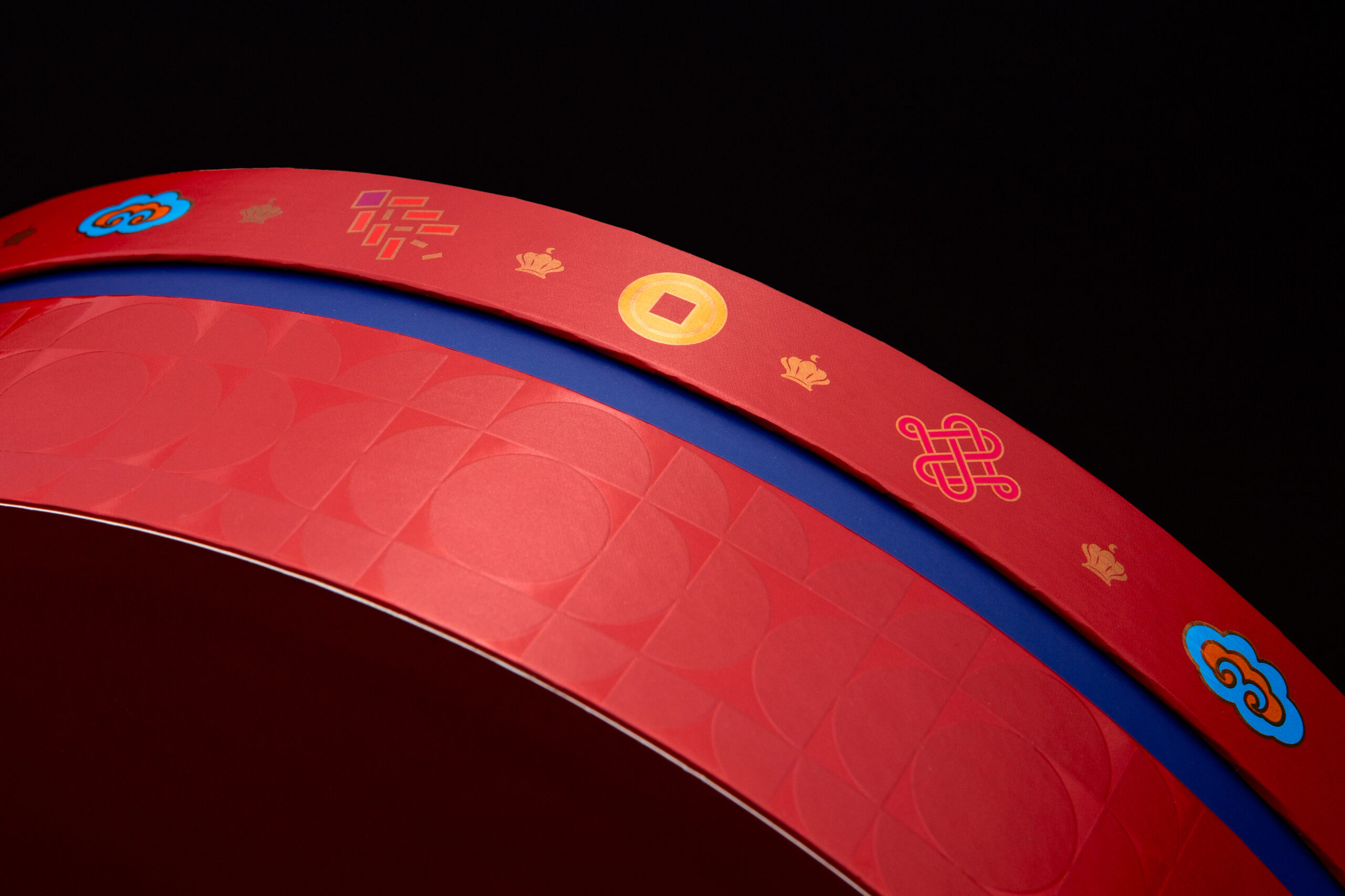 Manen_CNY_2026_Side_CloseUp Box Close Up